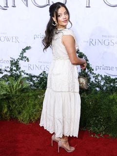 Sarah Jeffery feet photo 11