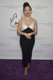 Sarah Jeffery feet photo 9