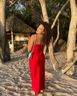 Sarah Jeffery feet photo 16