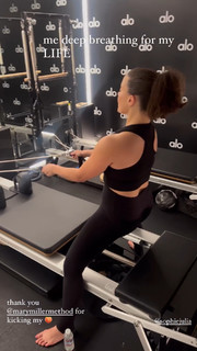 Sarah Jeffery feet photo 3