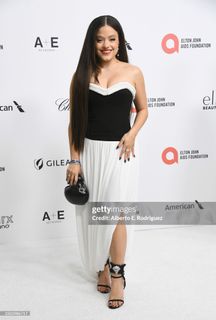 Sarah Jeffery feet photo 17
