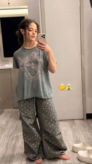 Sarah Jeffery feet photo 8
