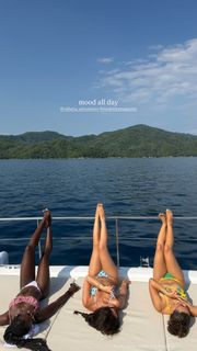 Sarah Jeffery feet photo 1