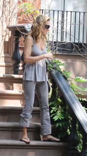 Sarah Jessica Parker feet photo thumbnail