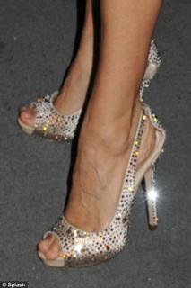 Sarah Jessica Parker feet photo thumbnail
