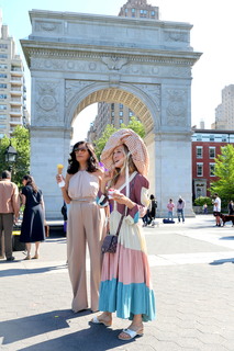 Sarah Jessica Parker feet photo thumbnail