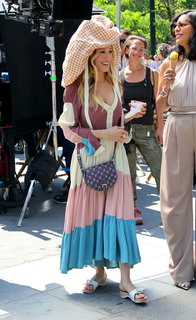 Sarah Jessica Parker feet photo thumbnail