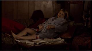 Sarah Jones feet photo thumbnail