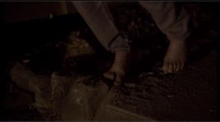 Sarah Jones feet photo thumbnail