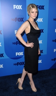 Sarah Jones feet photo thumbnail