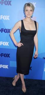 Sarah Jones feet photo thumbnail