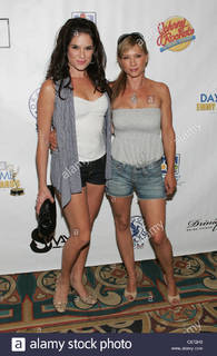 Sarah Joy Brown feet photo 7