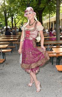 Sarah Kern feet photo 4