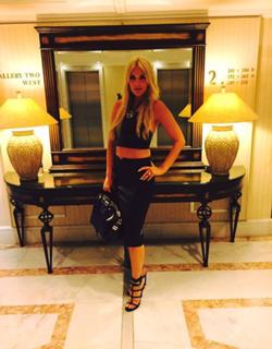 Sarah Kern feet photo 10