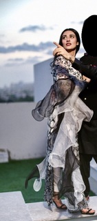 Sarah Khan feet photo thumbnail