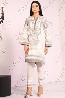 Sarah Khan feet photo thumbnail