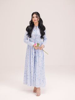 Sarah Khan feet photo thumbnail