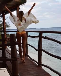 Sarah Kohan feet photo 16