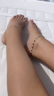 Sarah Kohan feet photo 2
