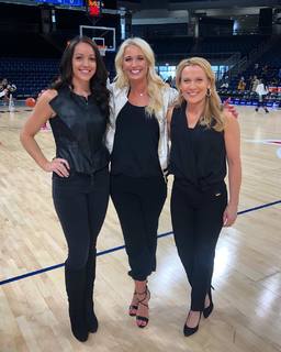 Sarah Kustok feet photo 15
