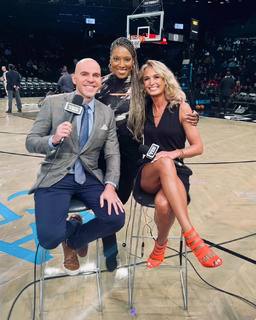 Sarah Kustok feet photo 13