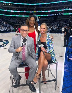 Sarah Kustok feet photo 4