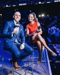 Sarah Kustok feet photo 7