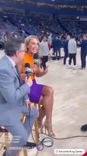 Sarah Kustok feet photo 19