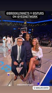 Sarah Kustok feet photo 6