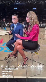 Sarah Kustok feet photo 5