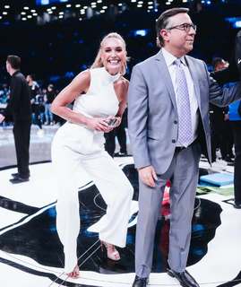 Sarah Kustok feet photo 19