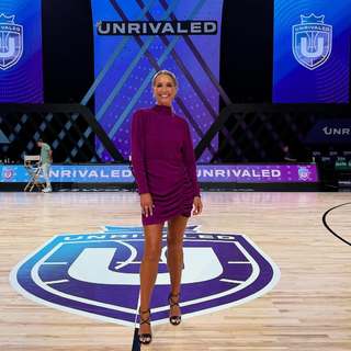 Sarah Kustok feet photo 8