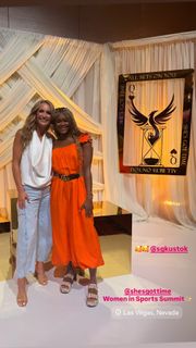 Sarah Kustok feet photo 1
