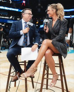 Sarah Kustok feet photo 7