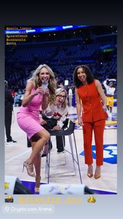 Sarah Kustok feet photo 2