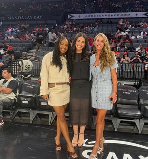 Sarah Kustok feet photo 7