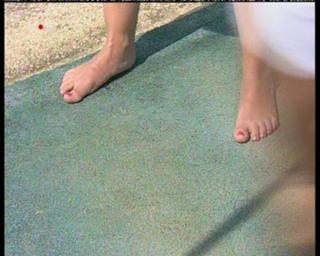 Sarah Kuttner feet photo 10