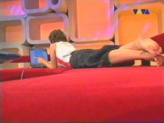Sarah Kuttner feet photo 11