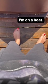 Sarah Kuttner feet photo 8