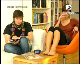 Sarah Kuttner feet photo 3