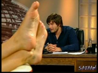 Sarah Kuttner feet photo 7