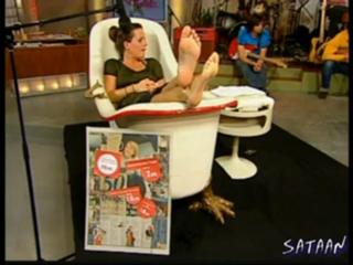 Sarah Kuttner feet photo 6