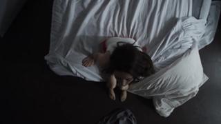 Sarah Lind feet photo 3