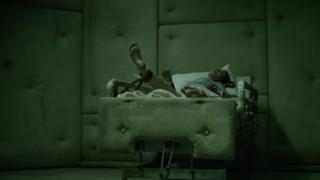 Sarah Lind feet photo 20