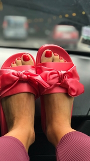 Sarah Lopez feet photo 13