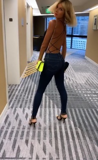 Sarah Lopez feet photo 6