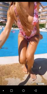 Sarah Lopez feet photo 8