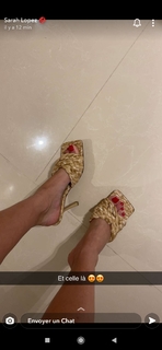 Sarah Lopez feet photo 1