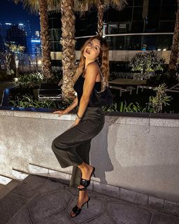 Sarah Lopez feet photo 8