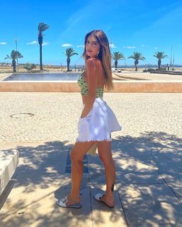Sarah Lopez feet photo 1